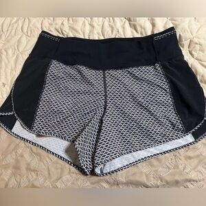 lululemon athletica Black and White Athletic Shorts size 10 excellent condition